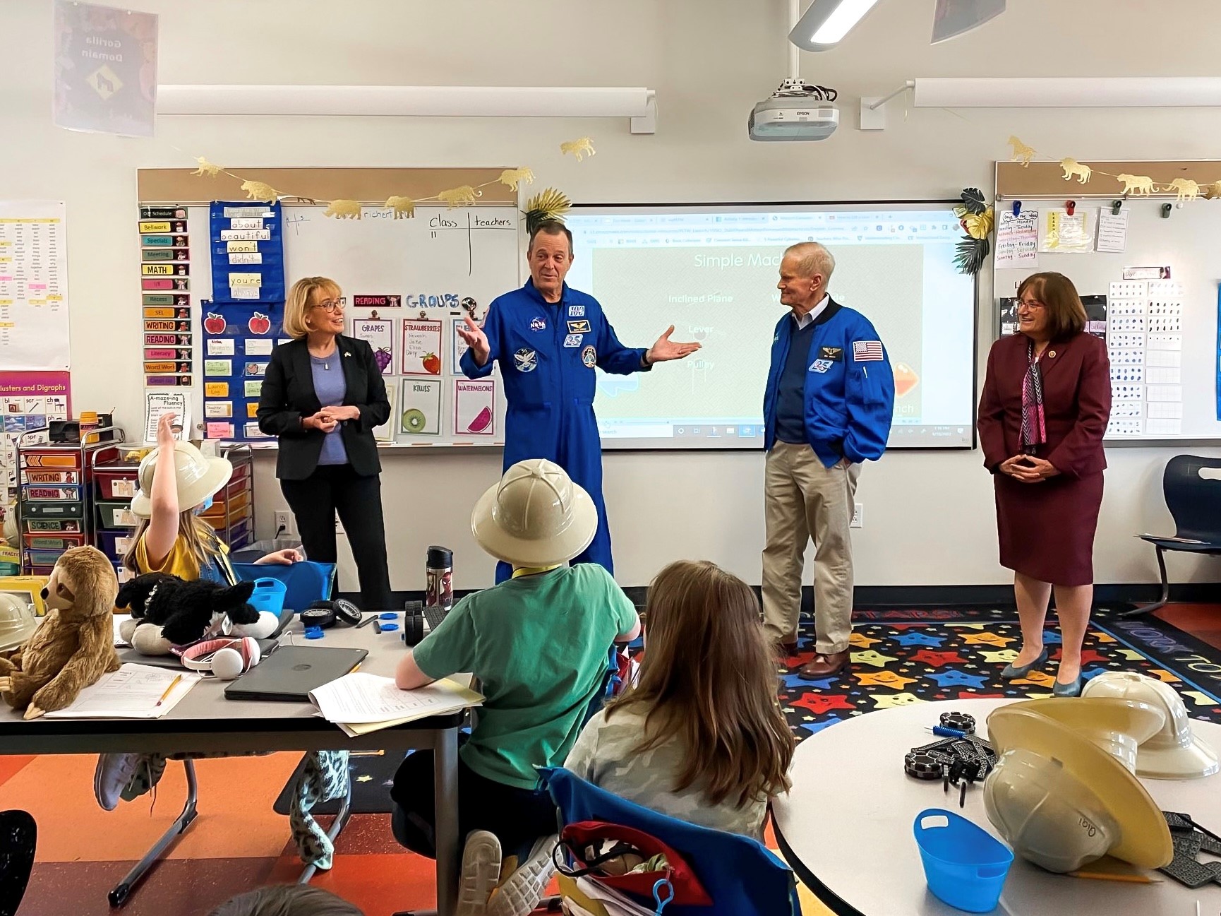 ¬Astronaut Richard Arnold, alongside Senator Hassan,  Speaks to Students at Christa McAuliffe School